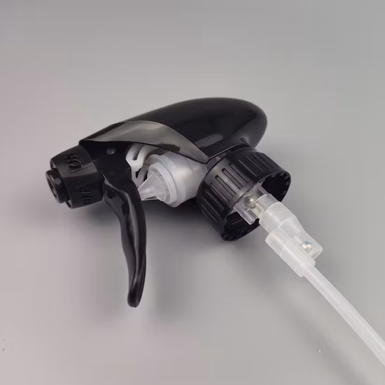 기름기 많은 먼지 제거 기능이 있는 28/410 자동차 관리 분무기